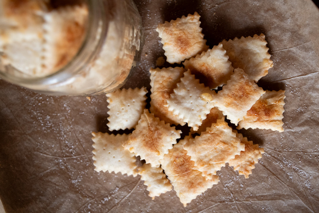 Sourdough Cheesy Crackers